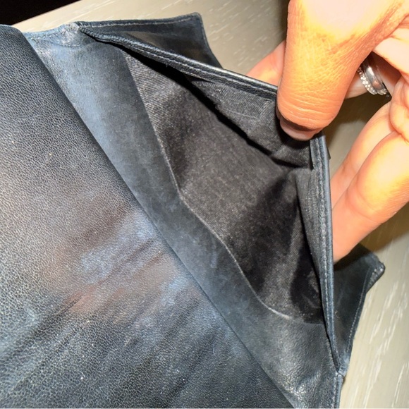 CHANEL Long Wallet Black Caviar Skin Leather CC Authentic - Good - Picture 9 of 14